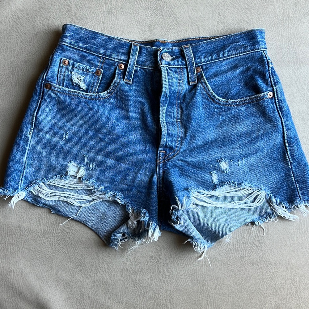 Levi’s shorts